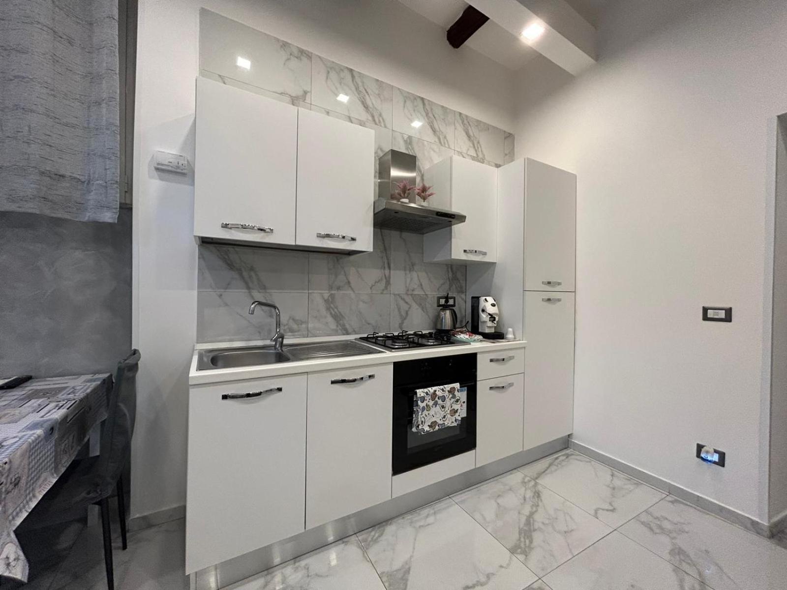 Casa Tolentino Al Centro Di Napoli Villa ภายนอก รูปภาพ