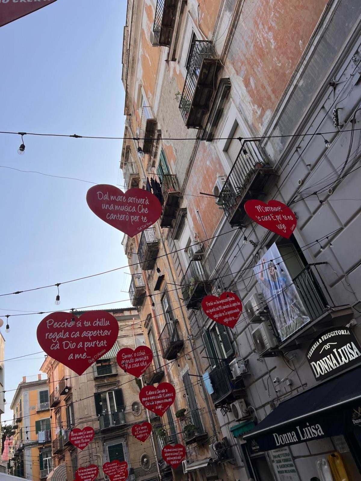 Casa Tolentino Al Centro Di Napoli Villa ภายนอก รูปภาพ